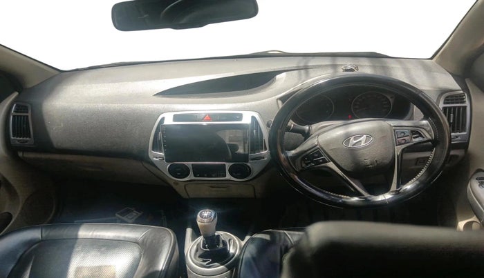 2013 Hyundai i20 SPORTZ 1.4 CRDI, Diesel, Manual, 1,48,891 km, interior