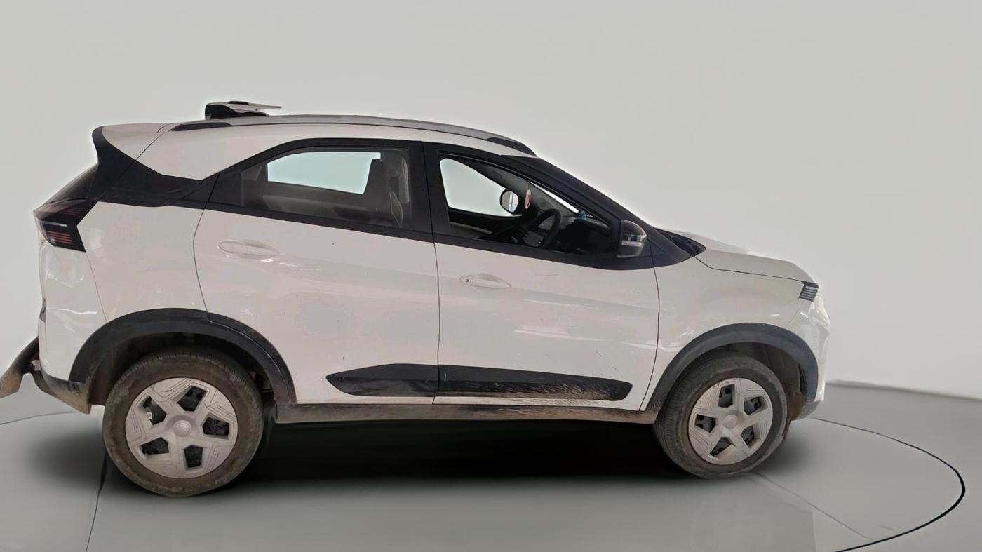 2025 Tata NEXON  Pure Plus 1.2 Petrol AMT, Petrol, Automatic, 12,038 km, exterior