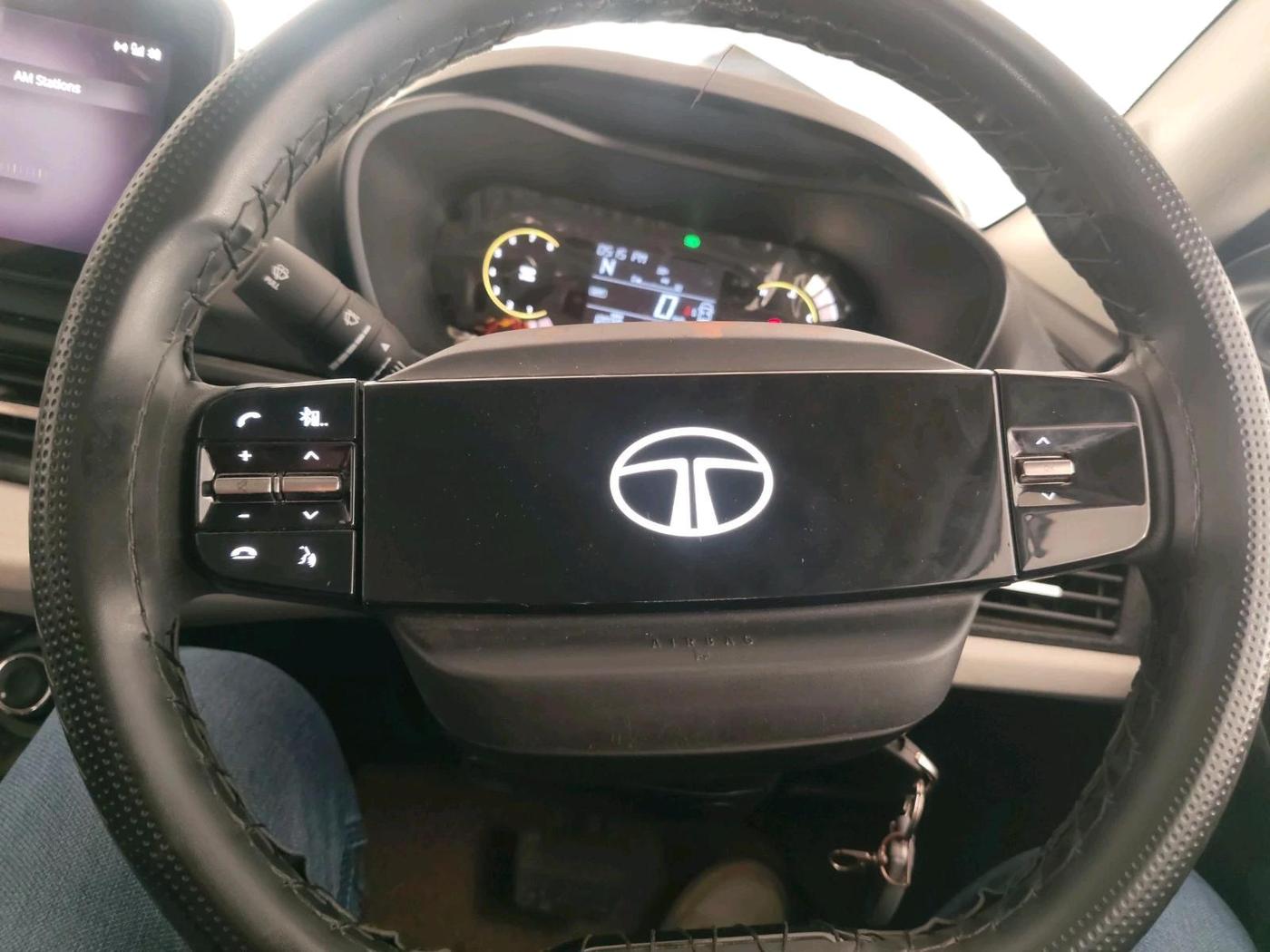 2025 Tata NEXON  Pure Plus 1.2 Petrol AMT, Petrol, Automatic, 12,038 km, interior
