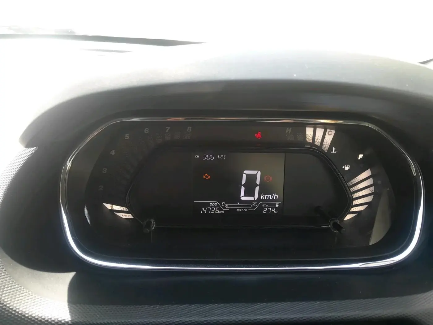 2023 Tata Tiago XT PETROL, Petrol, Manual, 14,736 km, interior