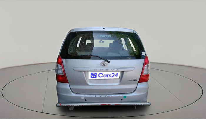 2013 Toyota Innova 2.5 GX 7 STR, Diesel, Manual, 1,45,300 km, exterior