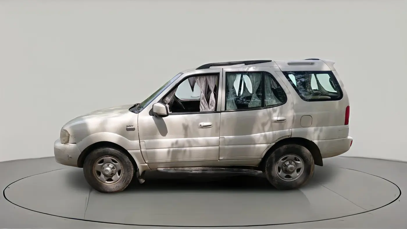 2012 Tata Safari 4X2 EX DICOR 2.2 VTT, Diesel, Manual, 1,19,156 km, exterior