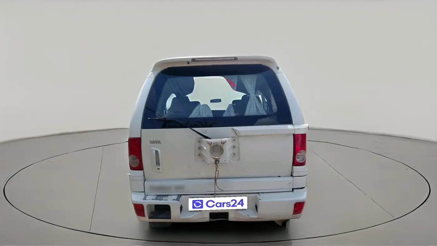 2012 Tata Safari 4X2 EX DICOR 2.2 VTT, Diesel, Manual, 1,19,156 km, exterior