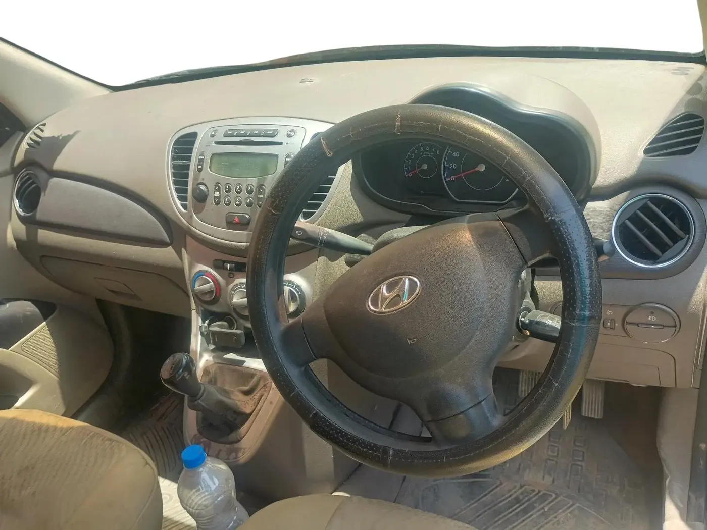 2014 Hyundai i10 SPORTZ 1.1, Petrol, Manual, 66,063 km, interior