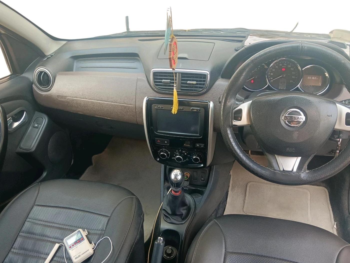 2017 Nissan Terrano XV D THP 110 PS, Diesel, Manual, 88,170 km, interior