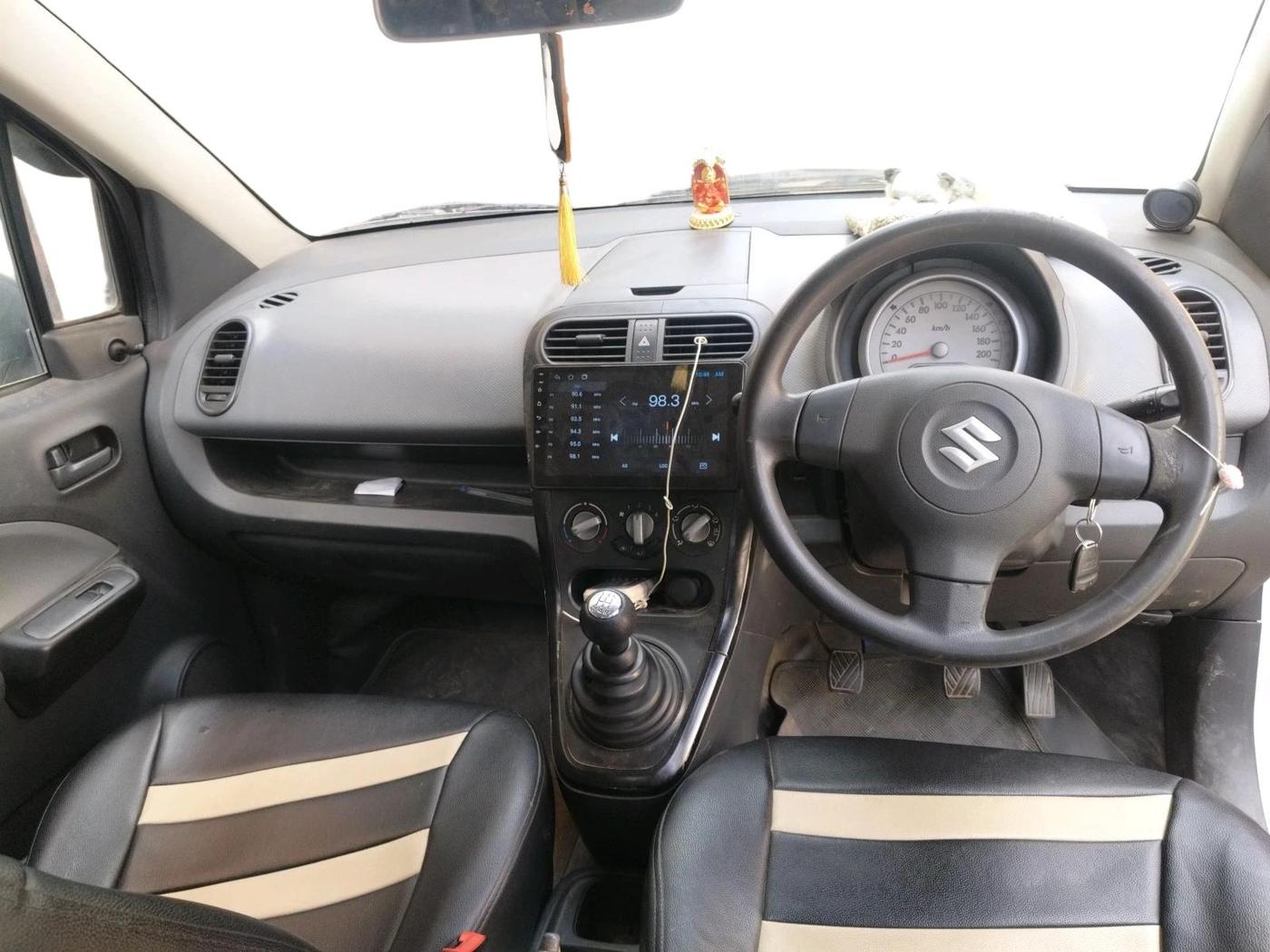 2016 Maruti Ritz LXI, Petrol, Manual, 1,00,000 km, interior