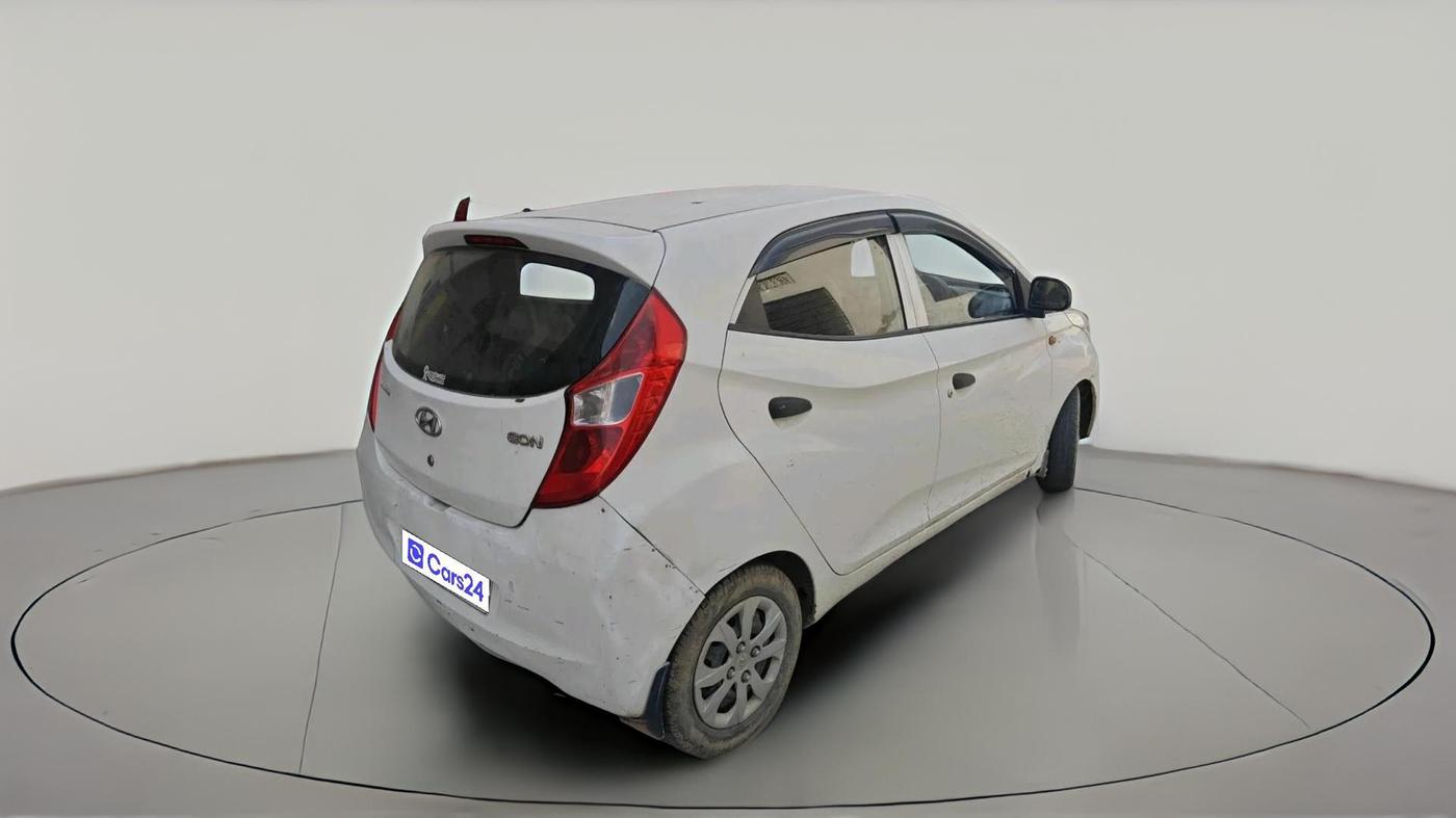 2015 Hyundai Eon MAGNA +, Petrol, Manual, 1,63,031 km, exterior