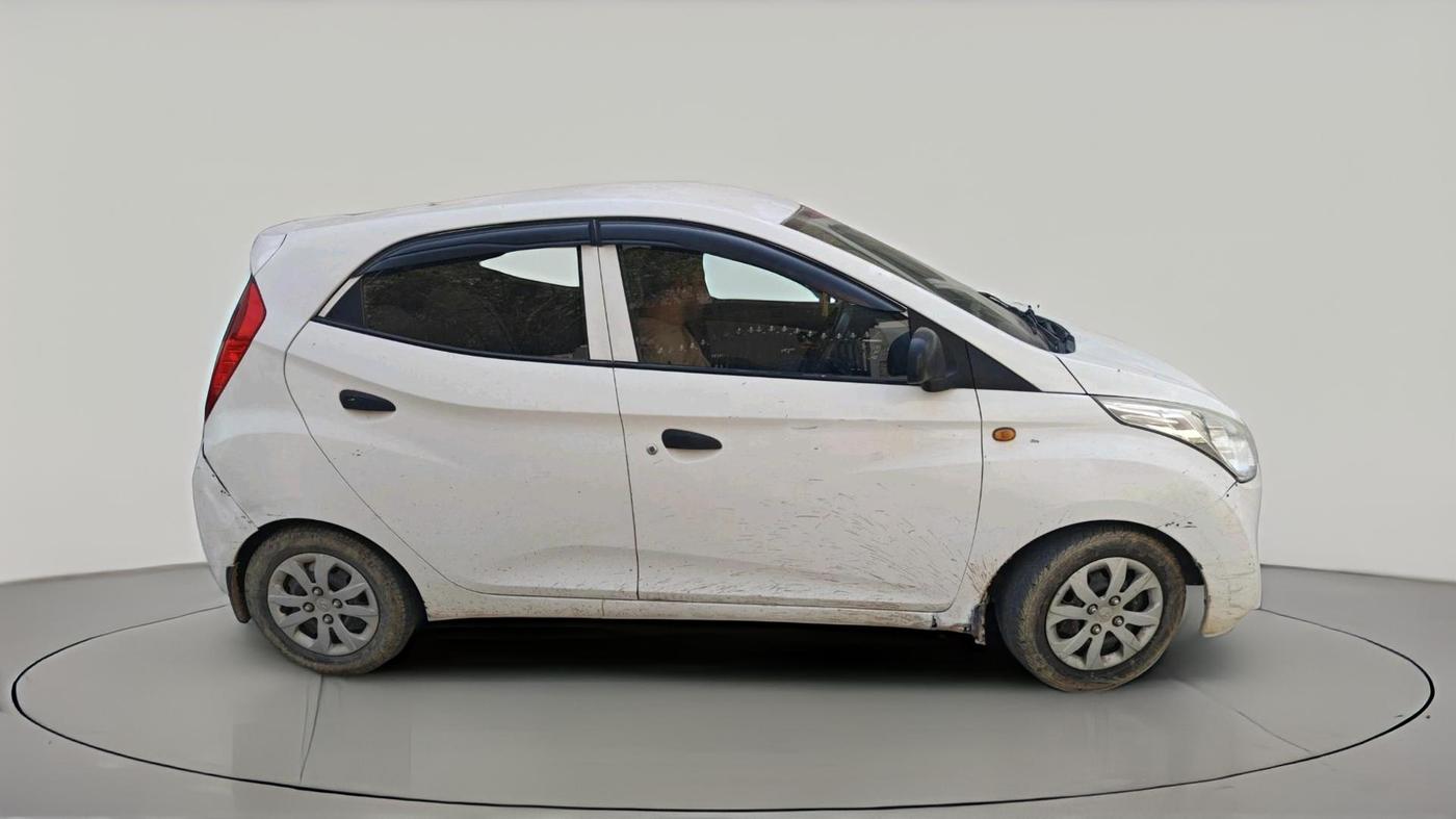 2015 Hyundai Eon MAGNA +, Petrol, Manual, 1,63,031 km, exterior