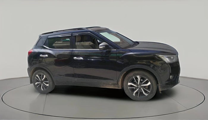 2020 Mahindra XUV300 W8 (O) 1.5 DIESEL, Diesel, Manual, 1,38,452 km, exterior