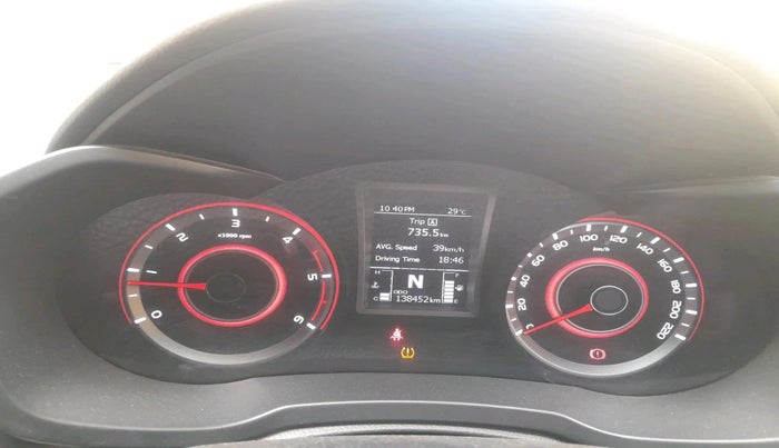 2020 Mahindra XUV300 W8 (O) 1.5 DIESEL, Diesel, Manual, 1,38,452 km, interior