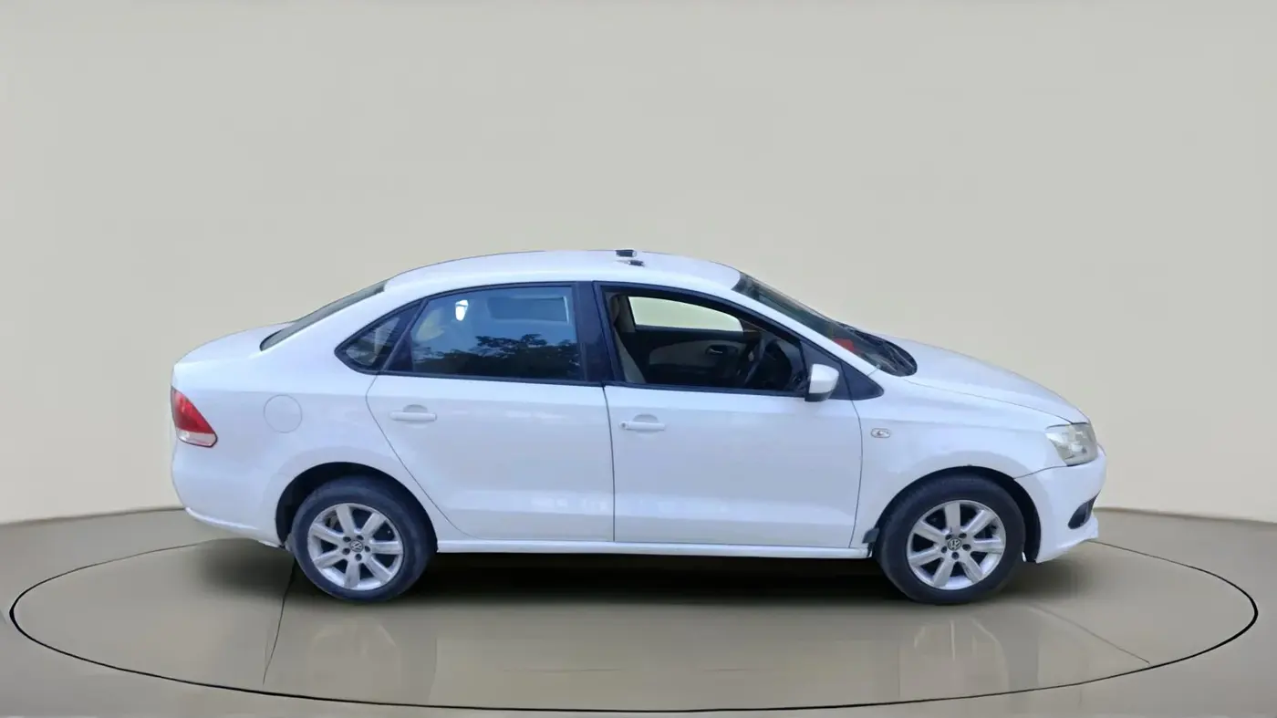 2012 Volkswagen Vento HIGHLINE DIESEL 1.6, Diesel, Manual, 1,39,254 km, exterior