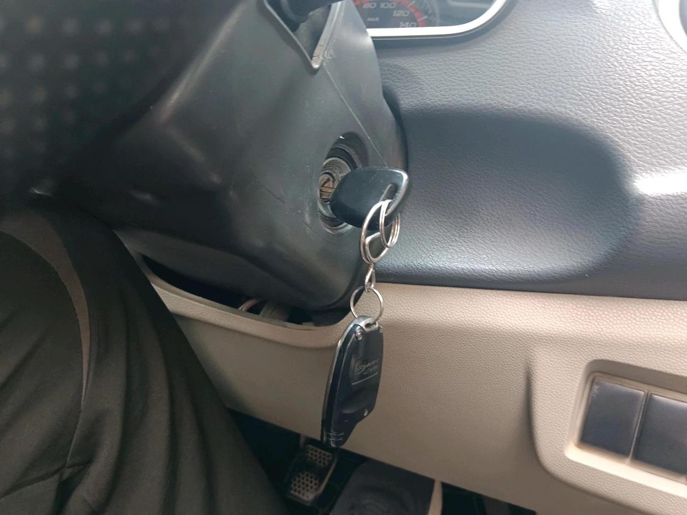 2015 Maruti Alto K10 VXI, Petrol, Manual, 71,598 km, interior