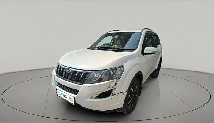 2015 Mahindra XUV500 W6, Diesel, Manual, 2,02,914 km, exterior