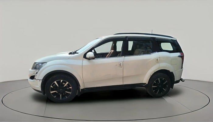 2015 Mahindra XUV500 W6, Diesel, Manual, 2,02,914 km, exterior