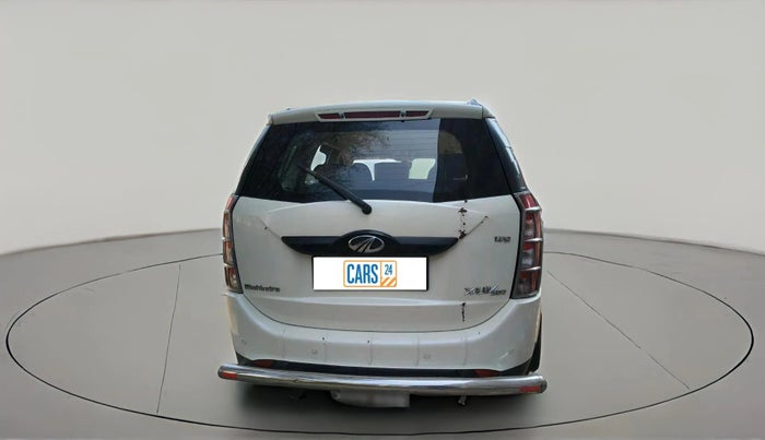 2015 Mahindra XUV500 W6, Diesel, Manual, 2,02,914 km, exterior