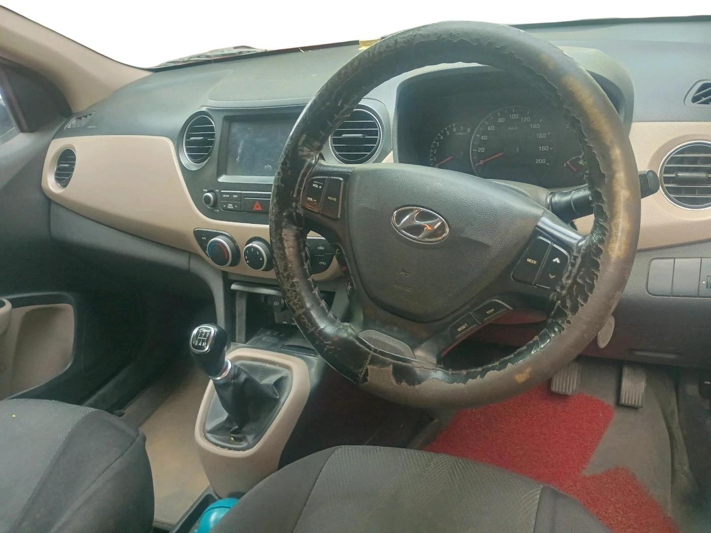 2019 Hyundai Xcent SX 1.2, Petrol, Manual, 91,195 km, interior