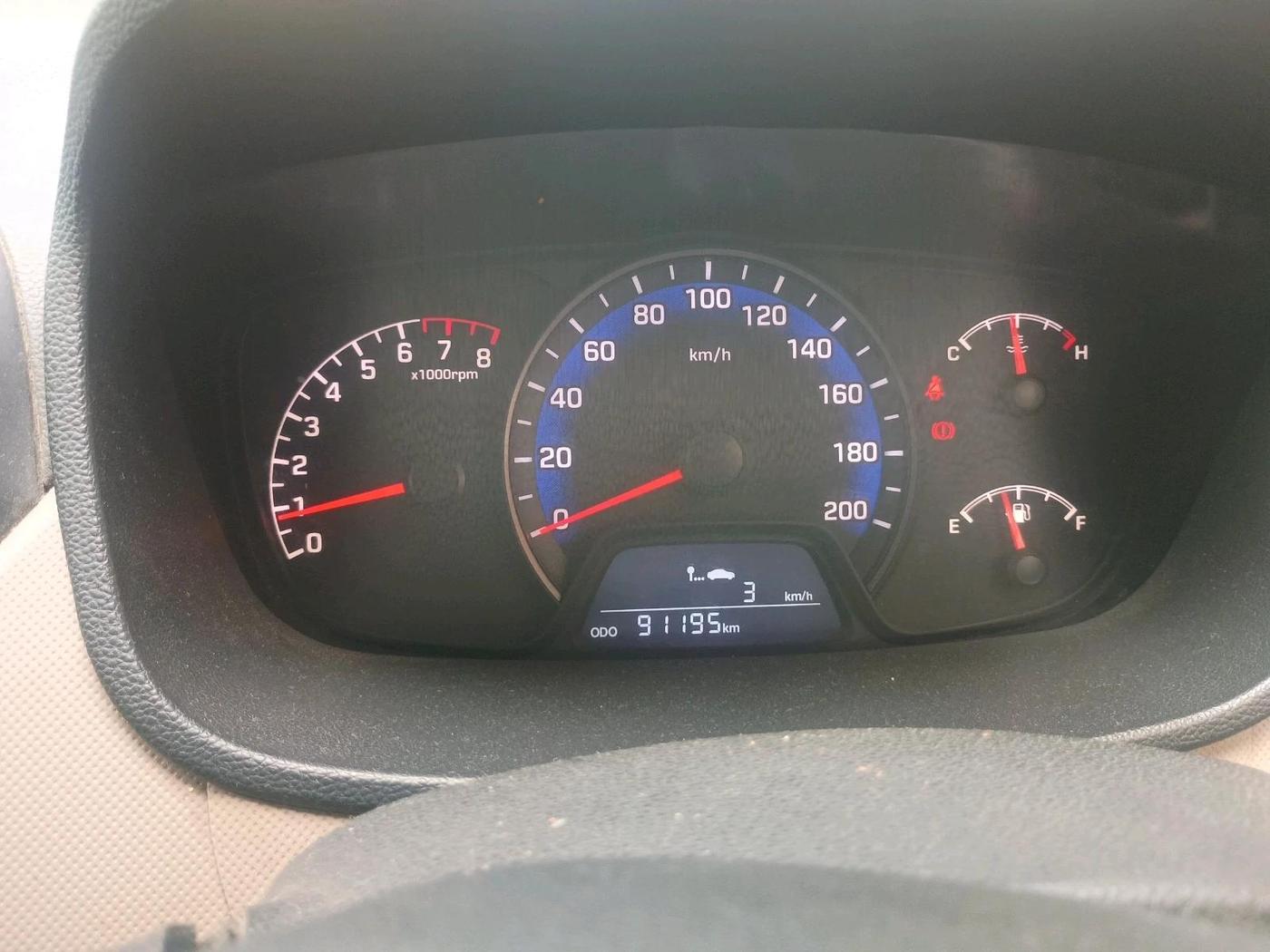 2019 Hyundai Xcent SX 1.2, Petrol, Manual, 91,195 km, interior