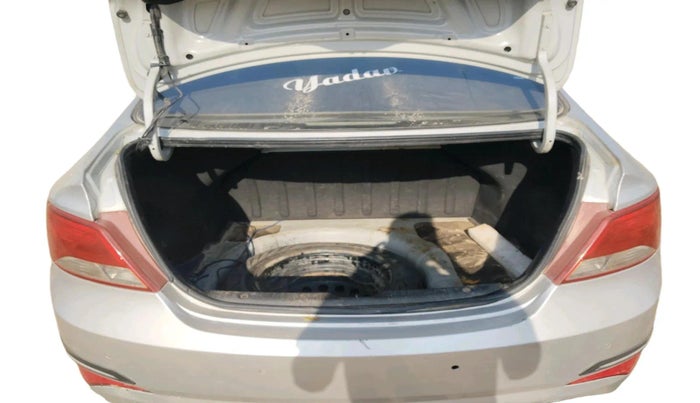 2016 Hyundai Verna 1.6 CRDI SX, Diesel, Manual, 1,41,091 km, exterior