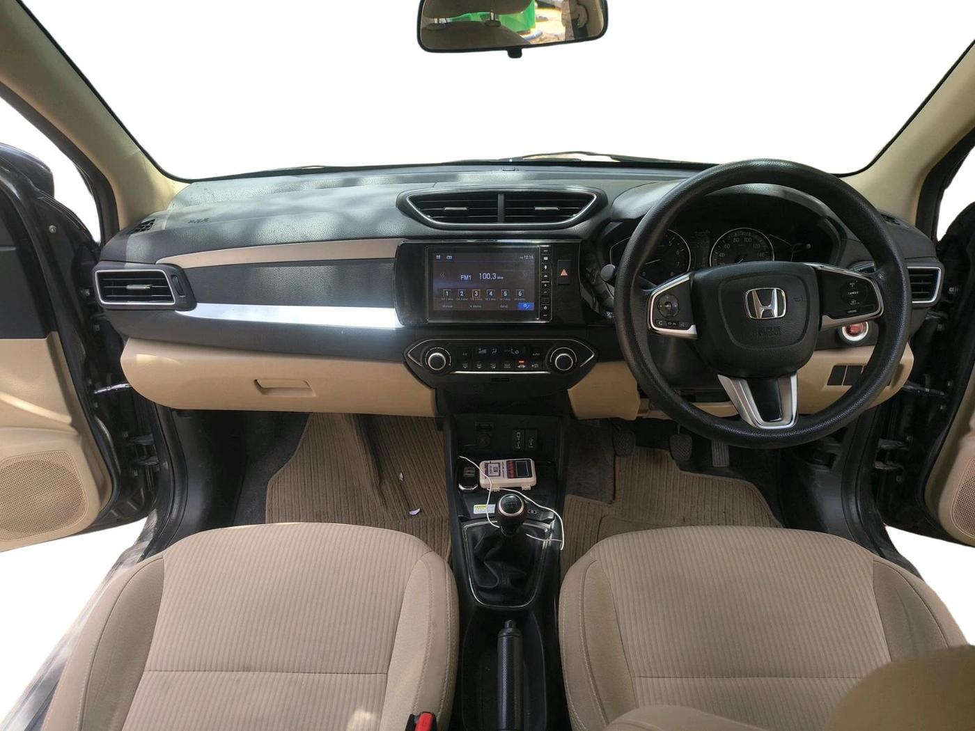 2023 Honda Amaze 1.2L I-VTEC VX, Petrol, Manual, 39,327 km, interior
