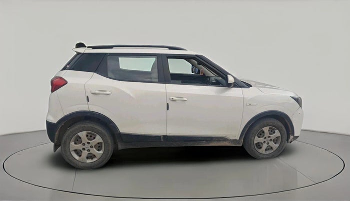2020 Mahindra XUV300 W6 1.5 Diesel, Diesel, Manual, 84,241 km, exterior