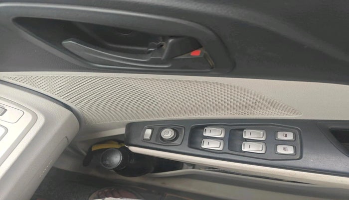 2020 Mahindra XUV300 W6 1.5 Diesel, Diesel, Manual, 84,241 km, interior