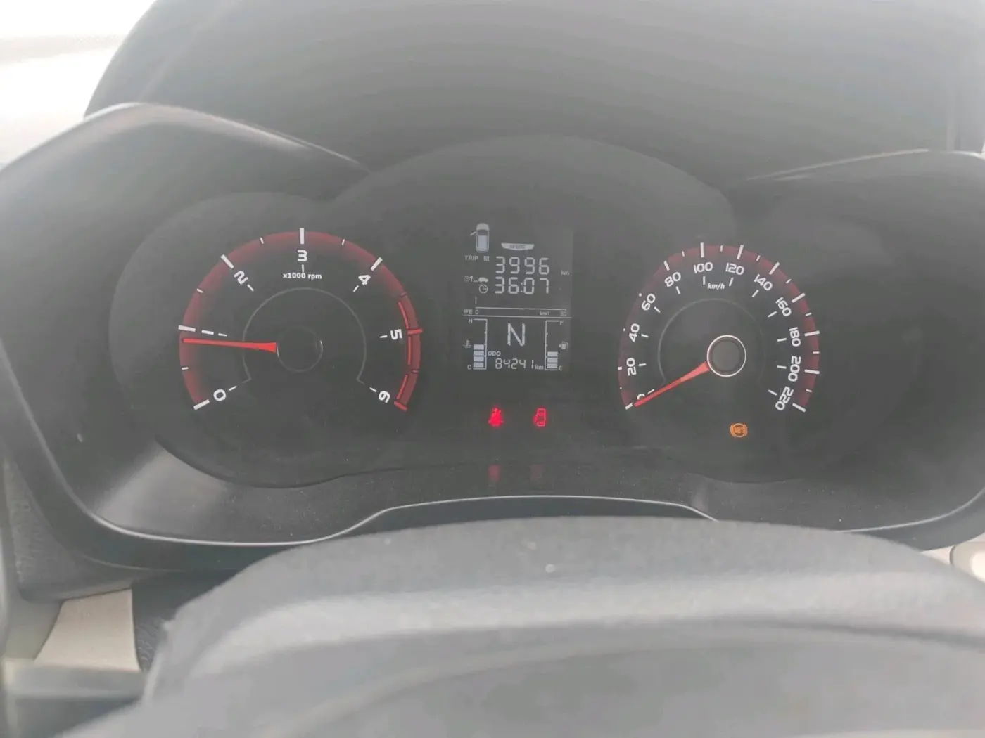 2020 Mahindra XUV300 W6 1.5 Diesel, Diesel, Manual, 84,241 km, interior