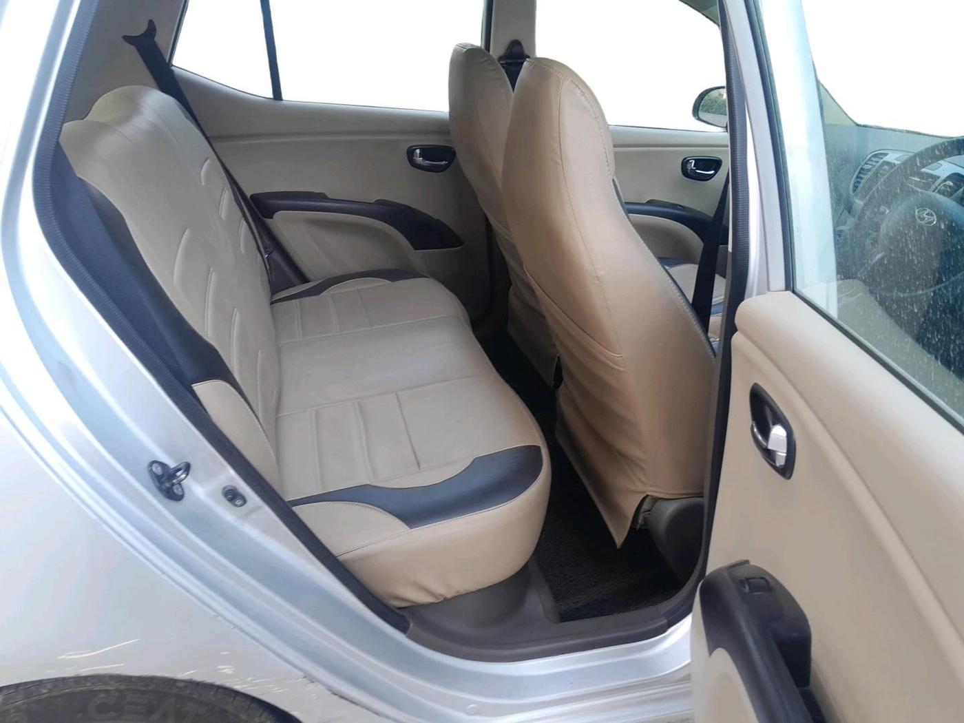 2011 Hyundai i10 MAGNA 1.2, Petrol, Manual, 74,539 km, interior
