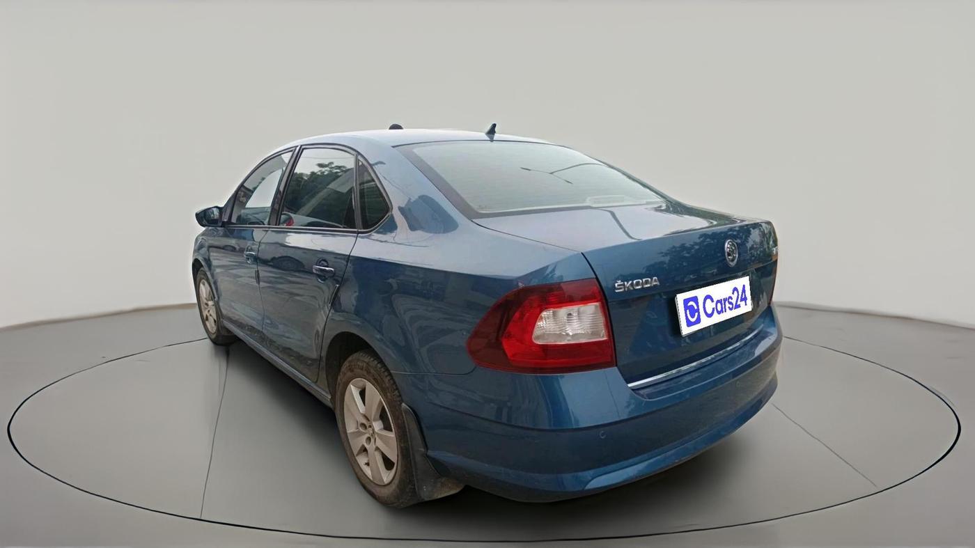 2017 Skoda Rapid Elegance 1.6 MPI AT, Petrol, Automatic, 1,27,219 km, exterior