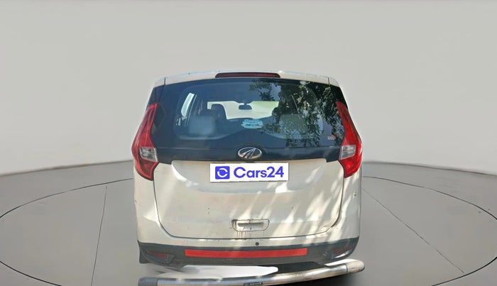 2018 Mahindra MARAZZO M2 8 STR, Diesel, Manual, 2,88,901 km, exterior