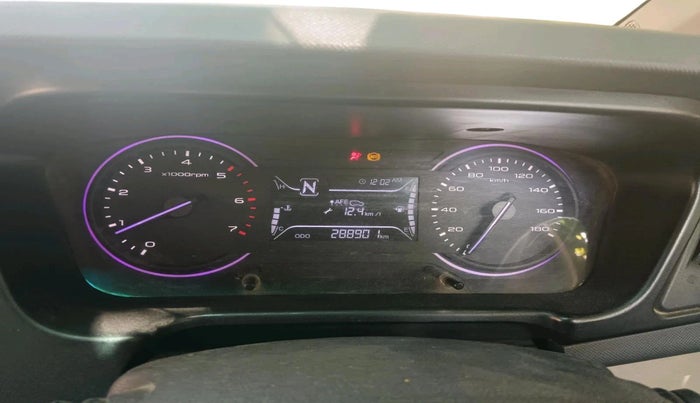 2018 Mahindra MARAZZO M2 8 STR, Diesel, Manual, 2,88,901 km, interior