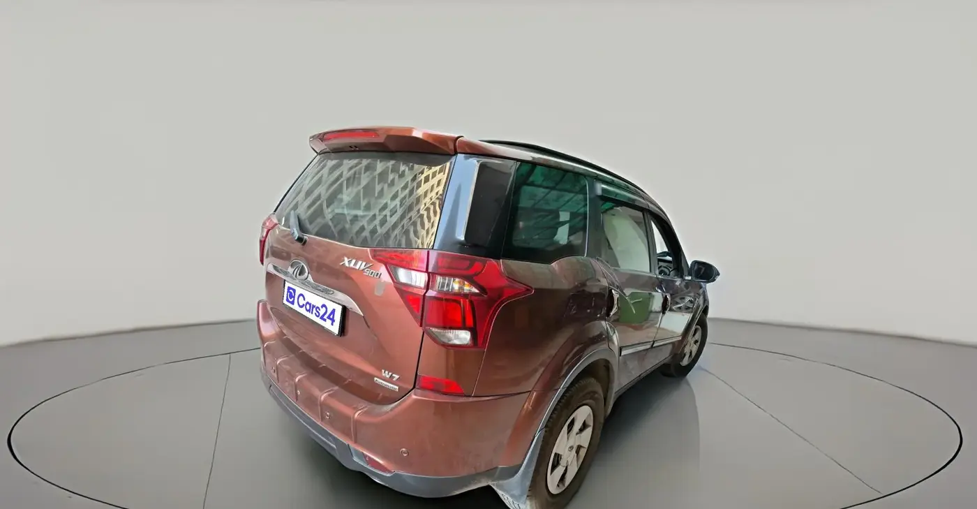 2019 Mahindra XUV500 W7 AT, Diesel, Automatic, 1,18,422 km, exterior