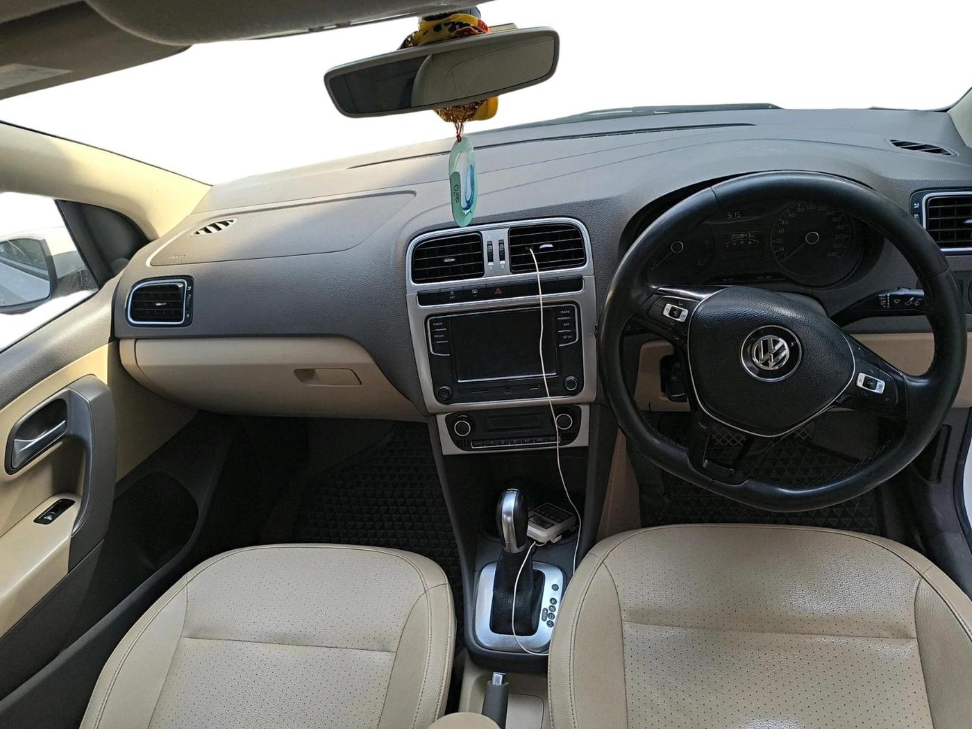 2018 Volkswagen Vento HIGHLINE PLUS 1.5 AT 16 ALLOY, Diesel, Automatic, 2,02,843 km, interior