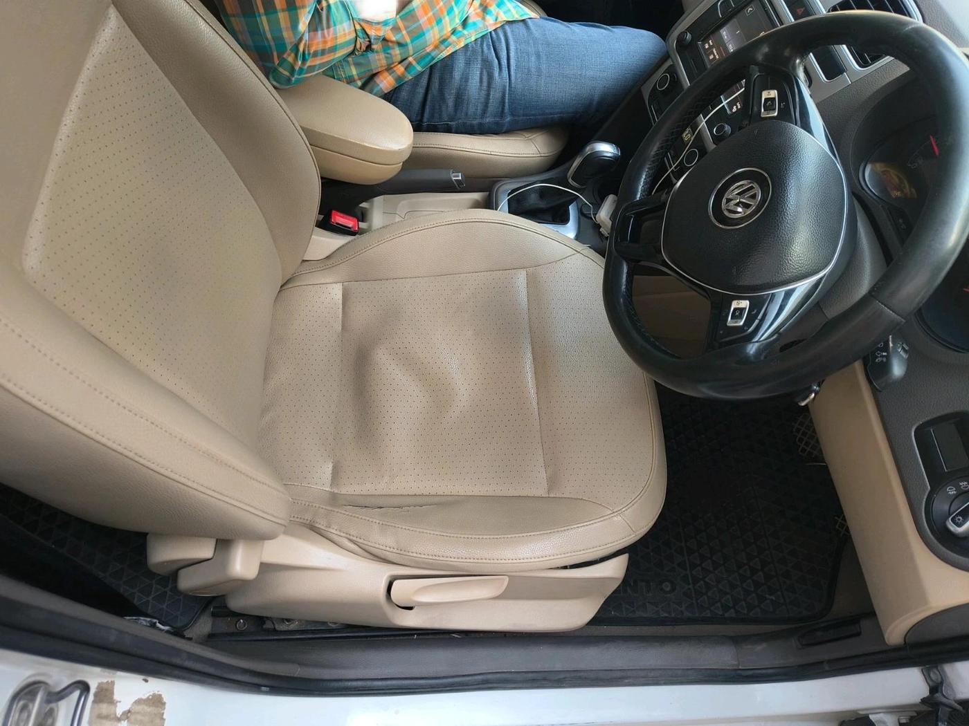 2018 Volkswagen Vento HIGHLINE PLUS 1.5 AT 16 ALLOY, Diesel, Automatic, 2,02,843 km, interior