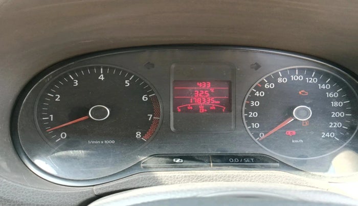 2011 Volkswagen Vento TRENDLINE 1.6, CNG, Manual, 1,78,335 km, interior