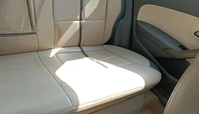 2011 Volkswagen Vento TRENDLINE 1.6, CNG, Manual, 1,78,335 km, interior