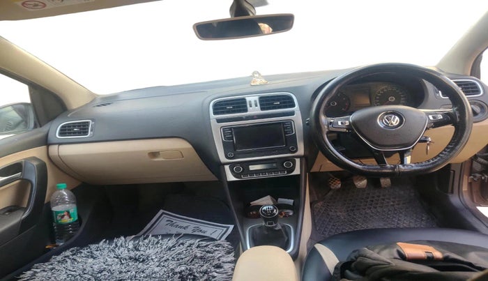 2017 Volkswagen Ameo HIGHLINE1.2L PLUS 16 ALLOY, Petrol, Manual, 86,082 km, interior