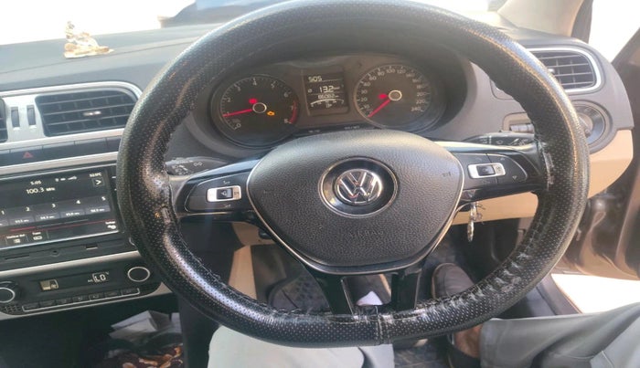 2017 Volkswagen Ameo HIGHLINE1.2L PLUS 16 ALLOY, Petrol, Manual, 86,082 km, interior