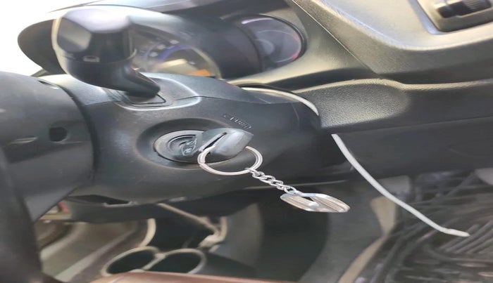 2015 Honda Amaze 1.2L I-VTEC S, Petrol, Manual, 1,11,304 km, interior