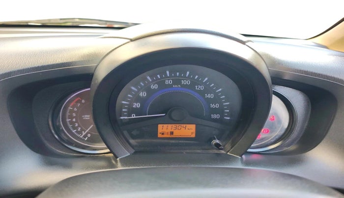 2015 Honda Amaze 1.2L I-VTEC S, Petrol, Manual, 1,11,304 km, interior