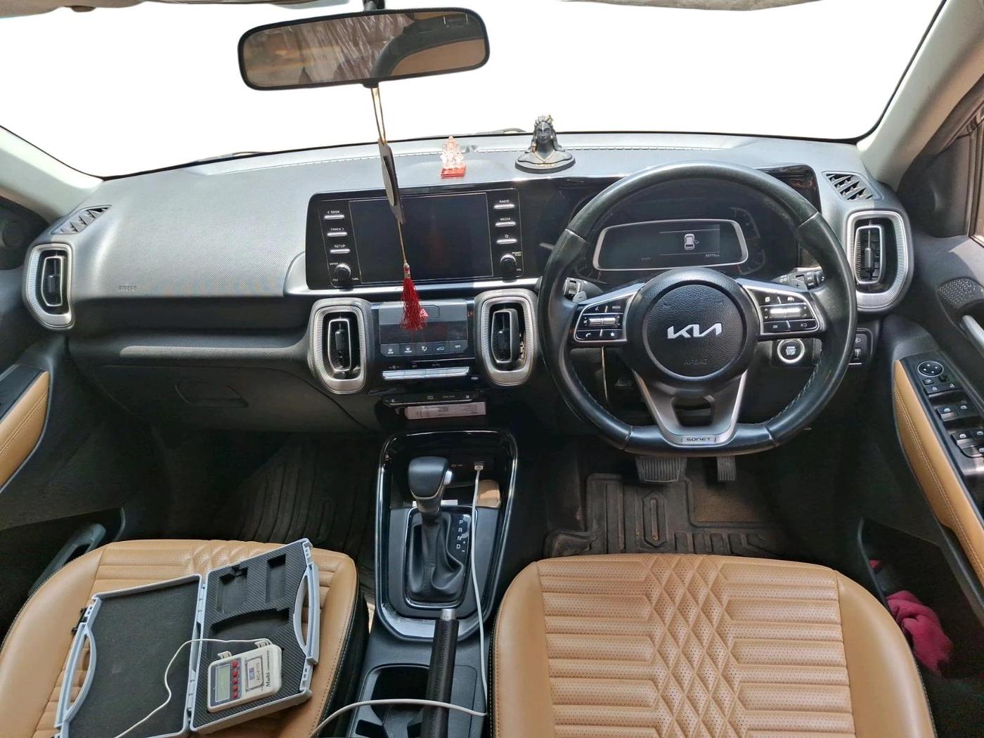 2024 KIA SONET 	 HTX 1.0 TURBO DCT, Petrol, Automatic, 39,779 km, interior