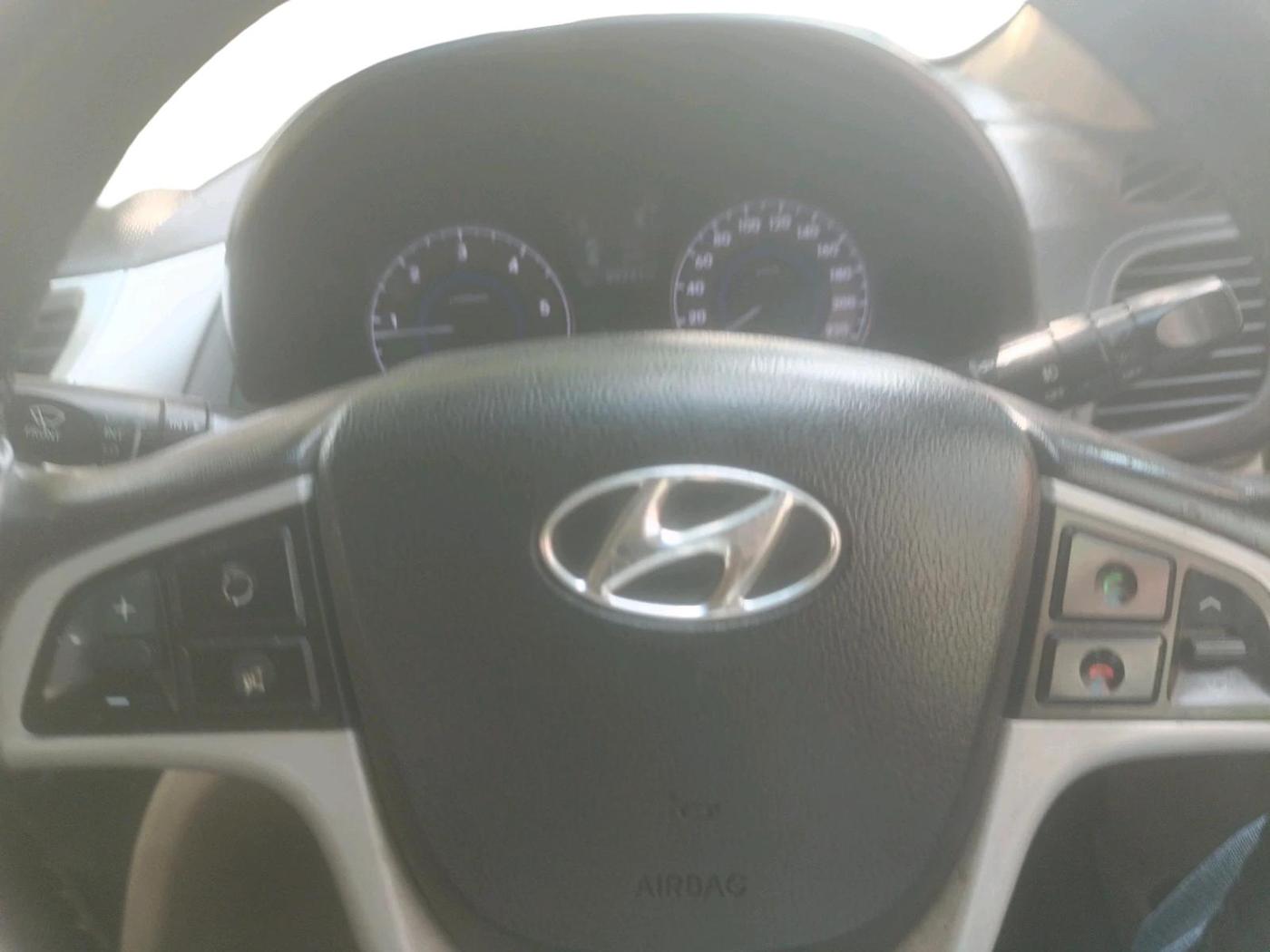 2014 Hyundai Verna FLUIDIC 1.6 CRDI SX OPT, Diesel, Manual, 99,741 km, interior