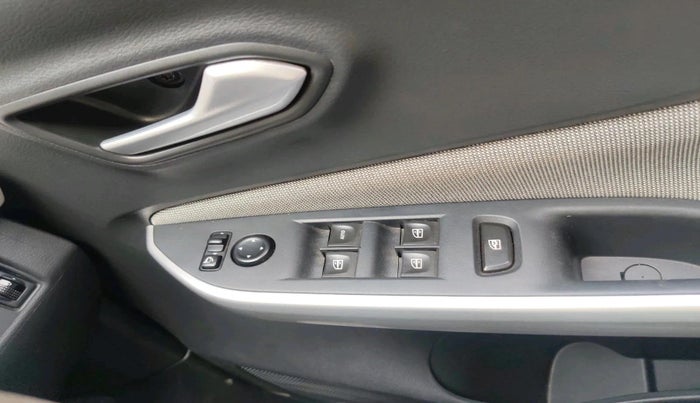 2023 Nissan MAGNITE XV MT, Petrol, Manual, 8,674 km, interior