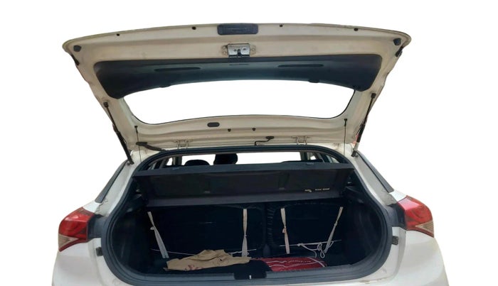 2014 Hyundai Elite i20 ASTA 1.2, Petrol, Manual, 1,05,582 km, exterior