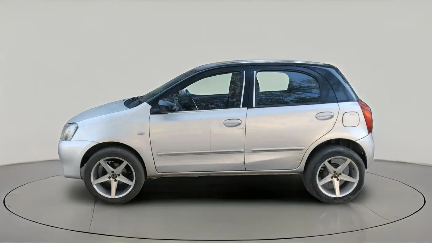 2011 Toyota Etios Liva G, Petrol, Manual, 1,00,380 km, exterior