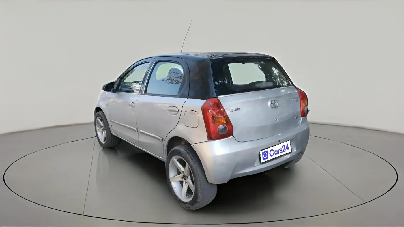 2011 Toyota Etios Liva G, Petrol, Manual, 1,00,380 km, exterior