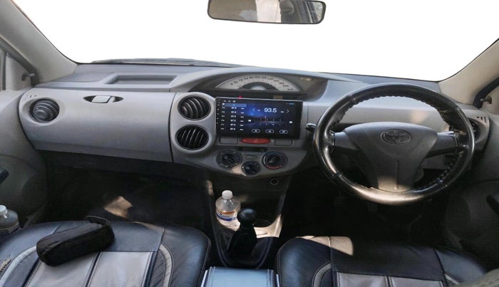 2011 Toyota Etios Liva G, Petrol, Manual, 1,00,380 km, interior