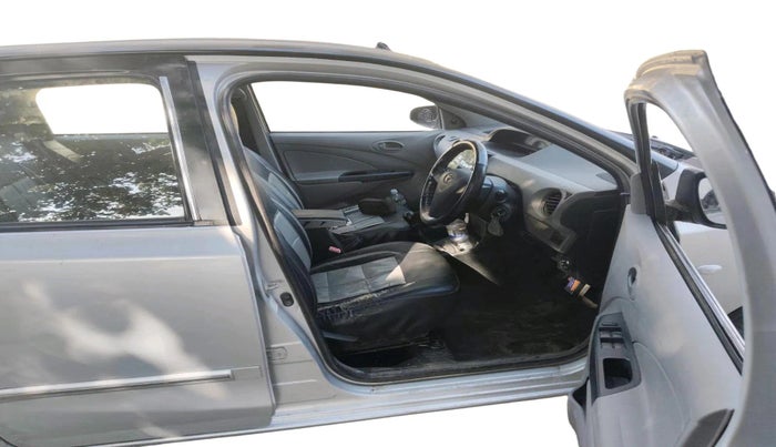 2011 Toyota Etios Liva G, Petrol, Manual, 1,00,380 km, interior