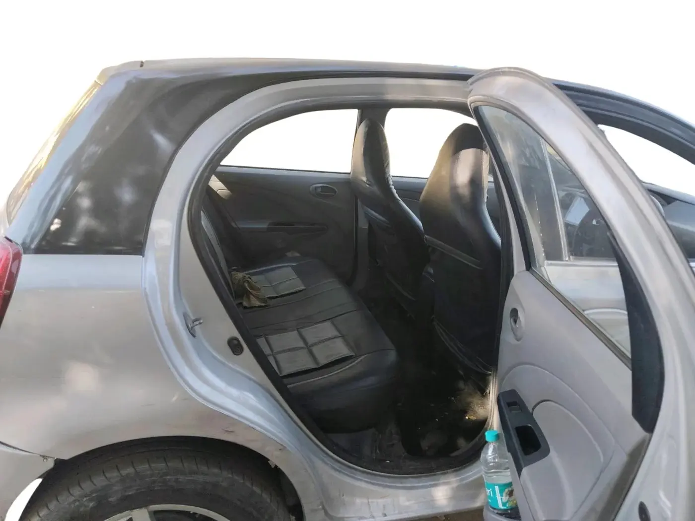 2011 Toyota Etios Liva G, Petrol, Manual, 1,00,380 km, interior