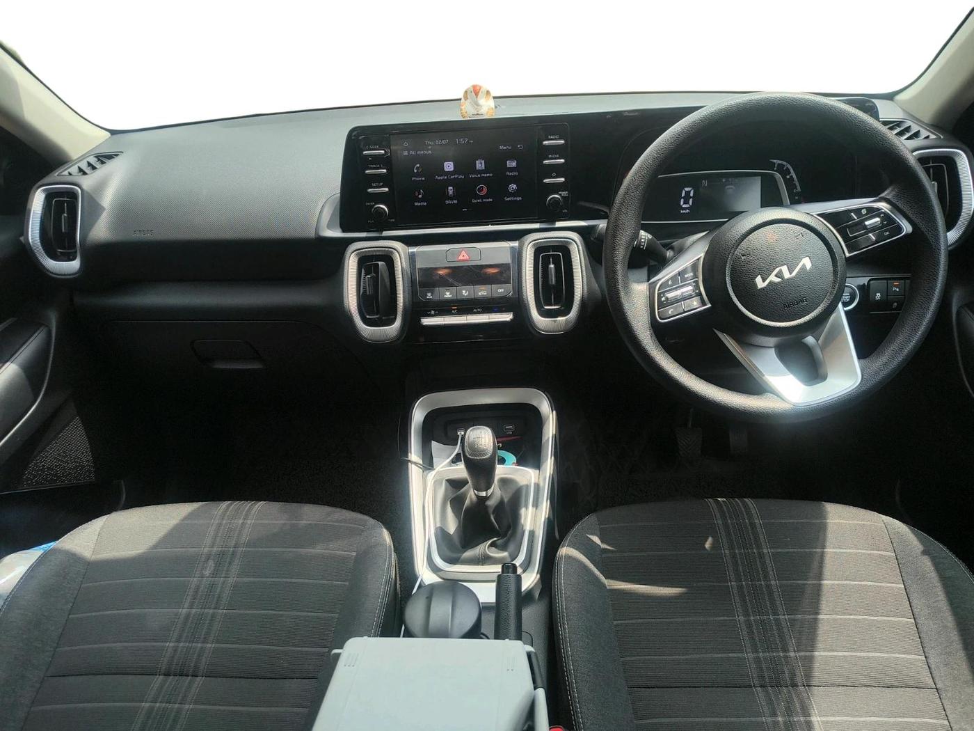 2024 KIA SONET HTK PLUS 1.0 TURBO PETROL IMT, Petrol, Manual, 20,179 km, interior