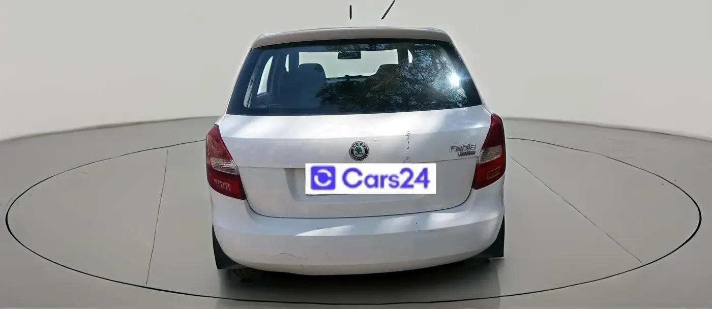 2011 Skoda Fabia AMBITION PLUS 1.2 TDI CR, Diesel, Manual, 1,16,798 km, exterior